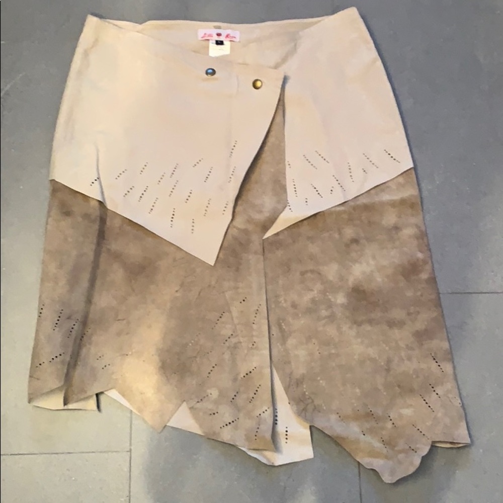 Lili Rose asymmetrical Suede skirt size large